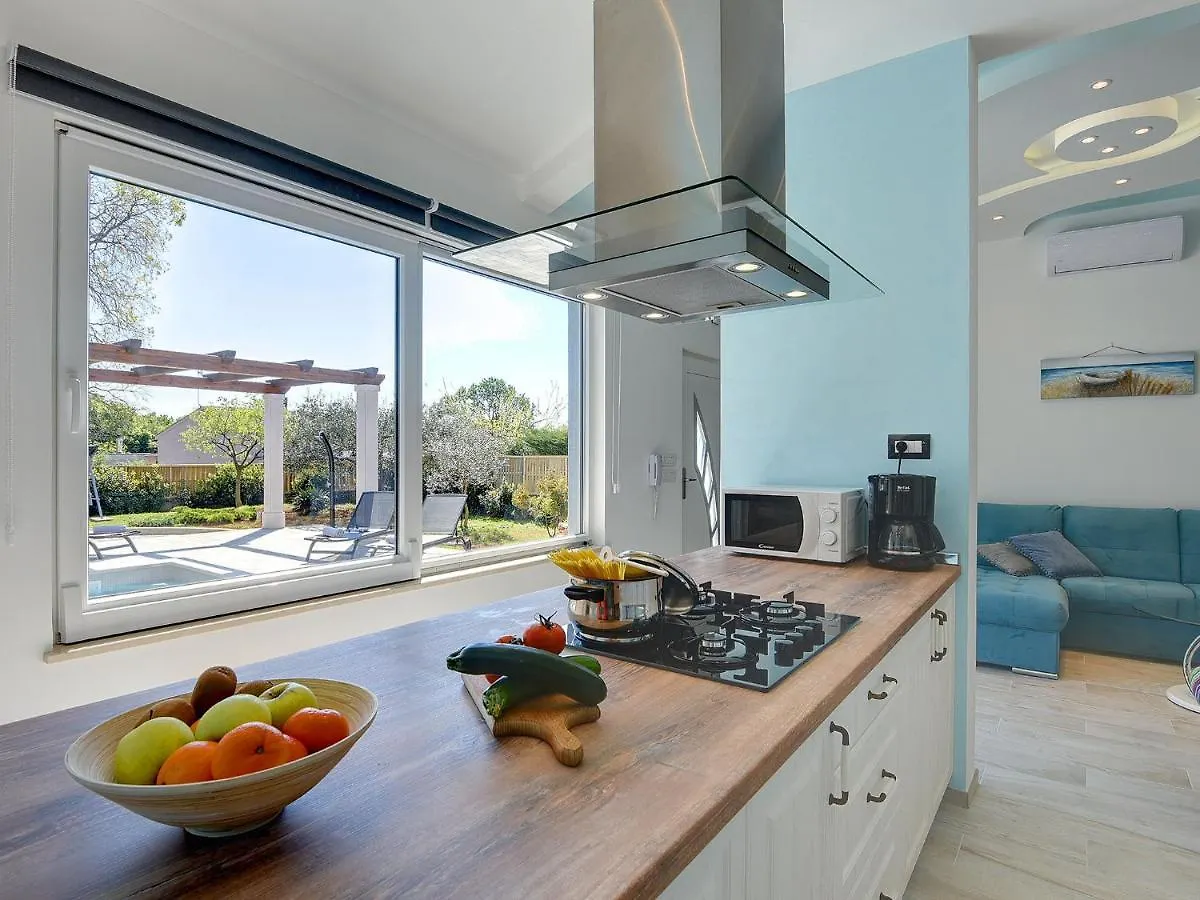 Exquisite Holiday Home In Gali Ana With Pool Galizana