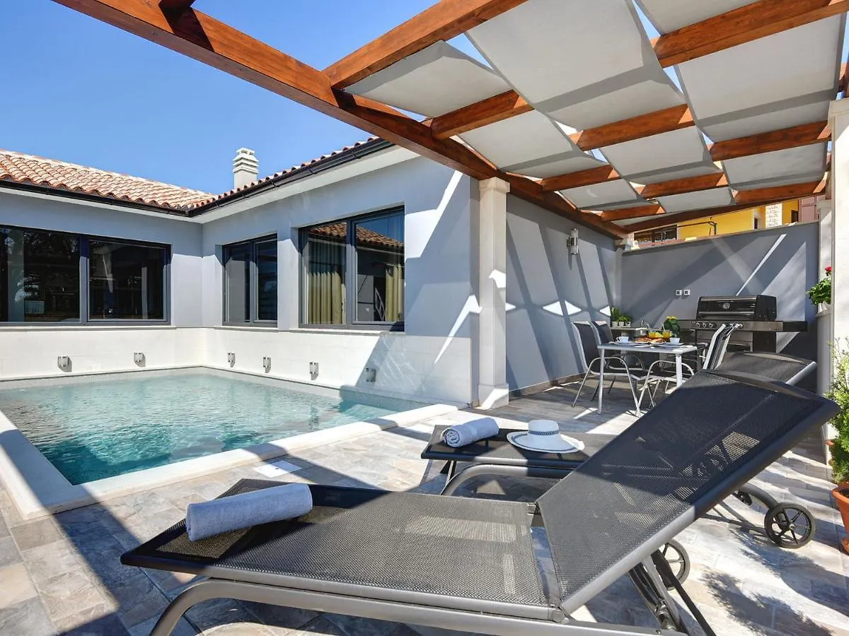 Exquisite Holiday Home In Gali Ana With Pool Galizana