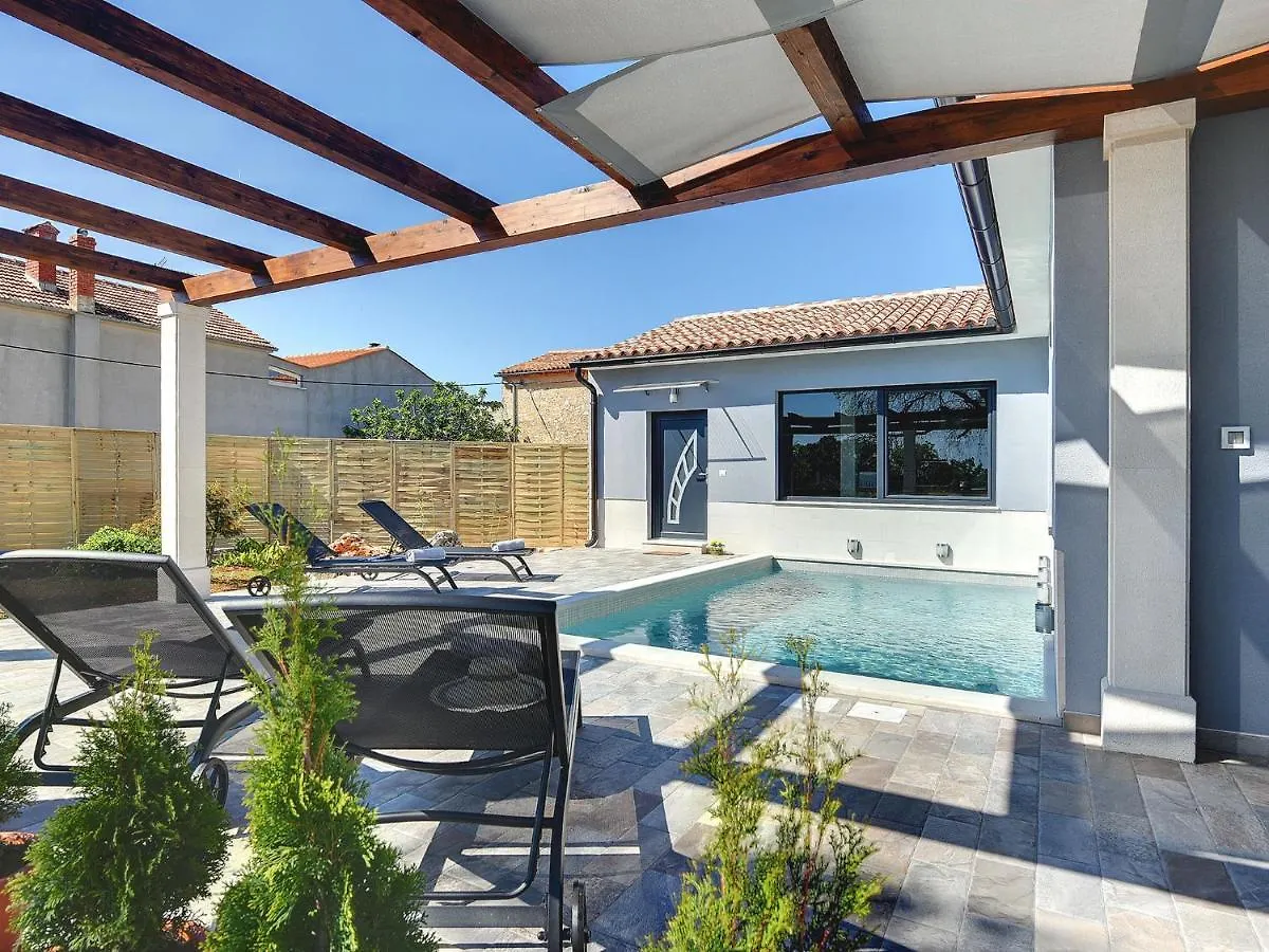 Exquisite Holiday Home In Gali Ana With Pool Galizana 0*,